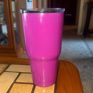 Yeti tumbler 30 oz?  UEC